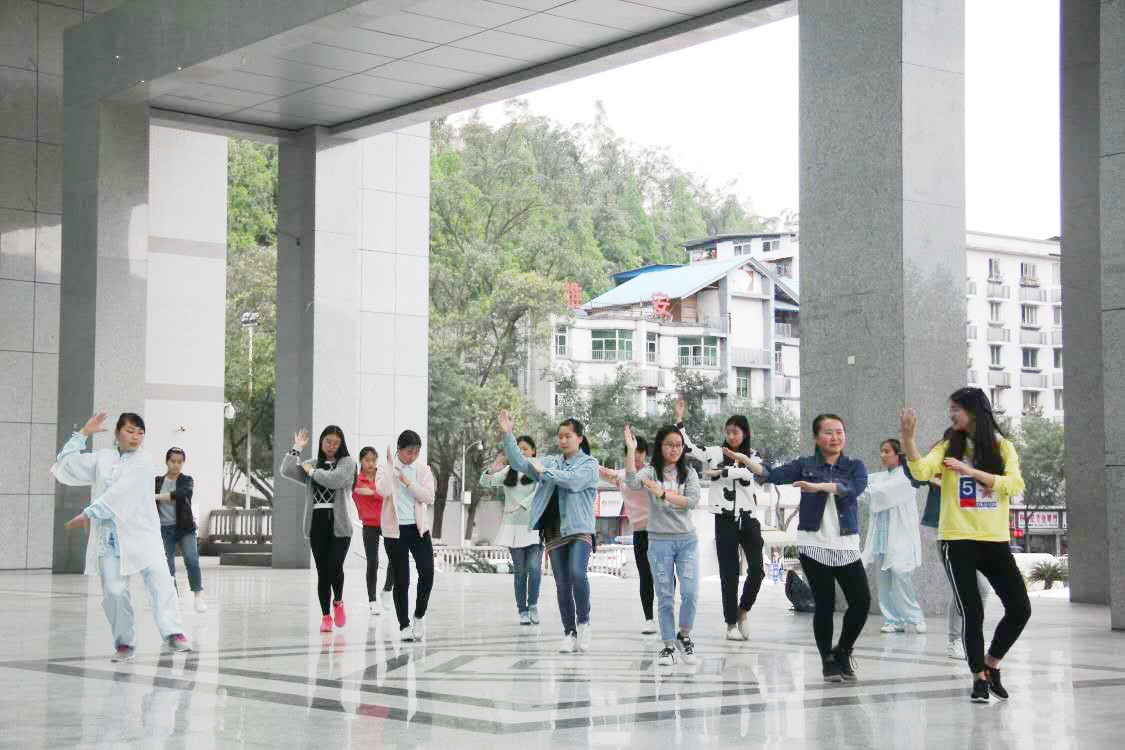 看球吧稳定线路图片