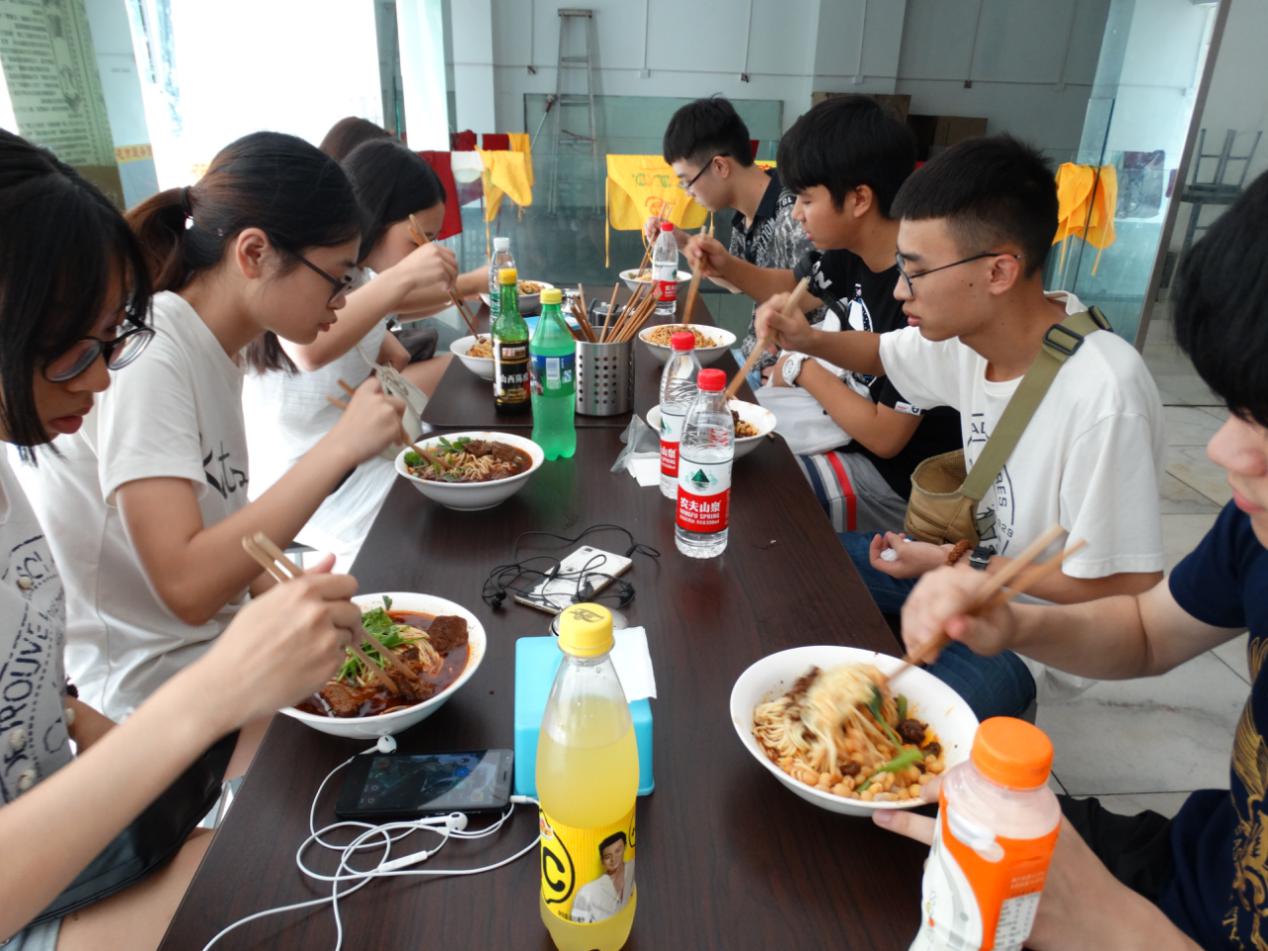 看球吧平台图片